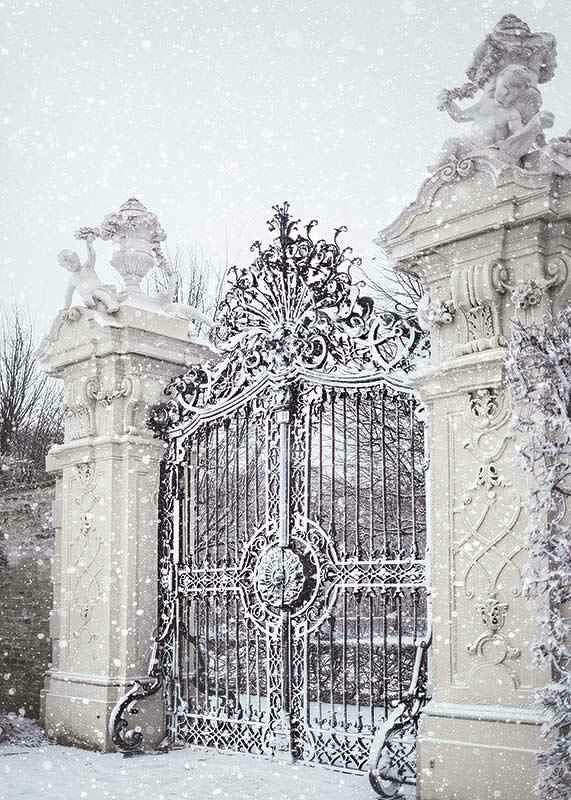 Snowy Gate-3