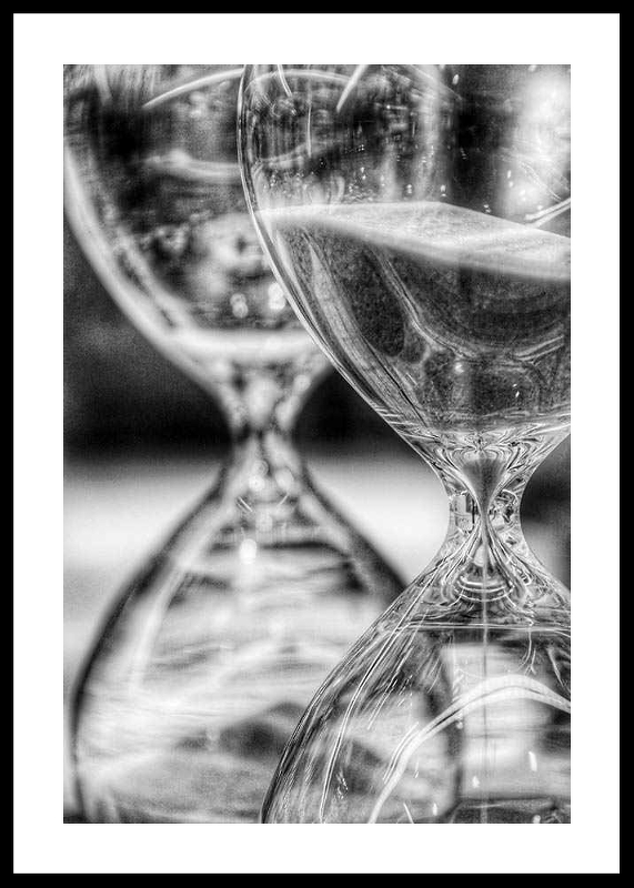 Hourglass-0