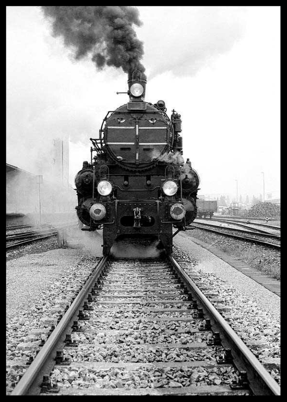 Locomotive-2