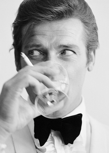 Roger Moore-3