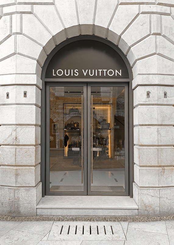 Louis Vuitton Store-3