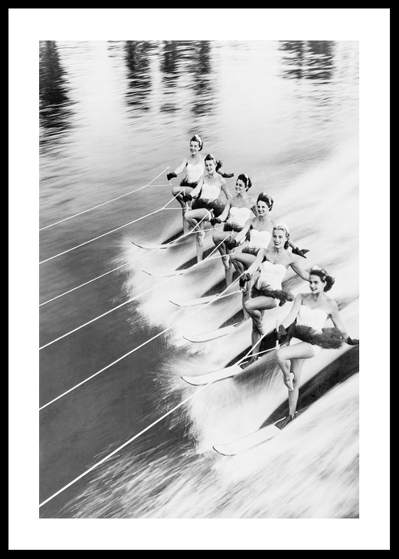 Women Water Skiing-0