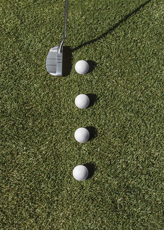 Golfer Putting-3