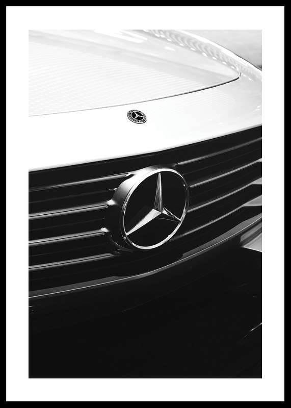 Mercedes Benz Emblem-0