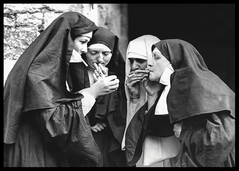 Smoking Nuns-2