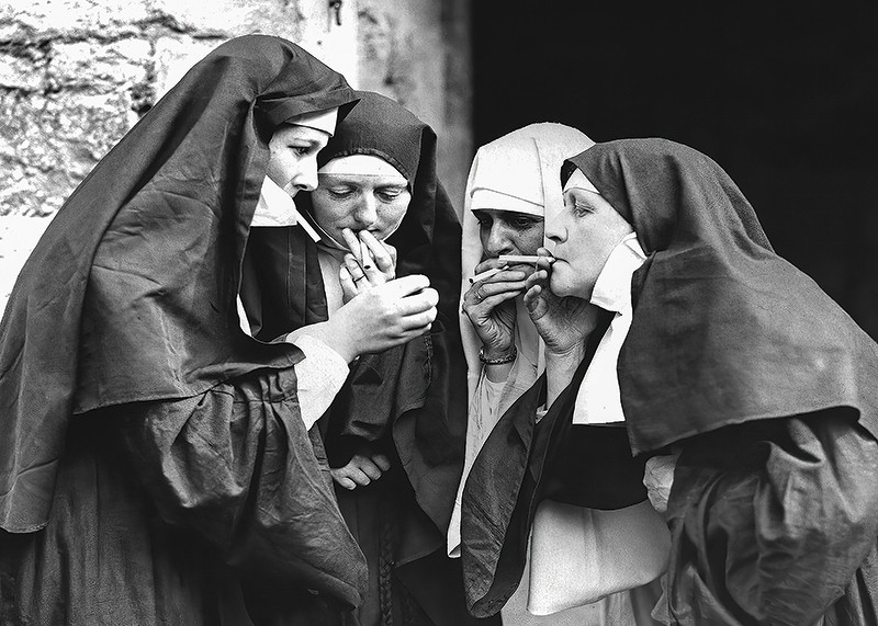 Smoking Nuns-3