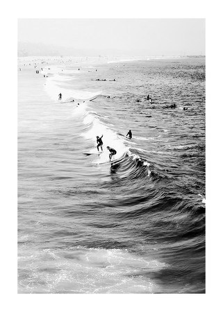 Poster California Surfers On Waves B&W