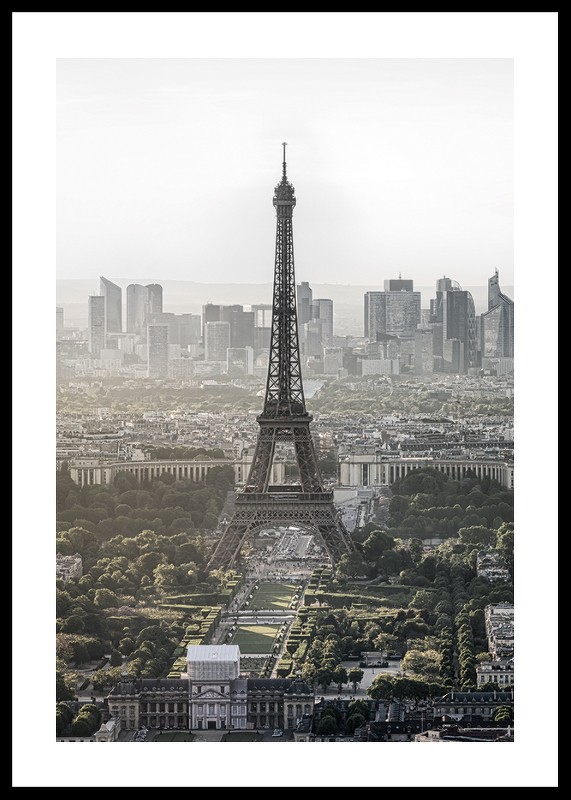 Eiffel Tower Skyline-0